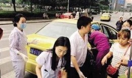 在车上生双胞胎视频,双胞胎宝宝的温馨诞生瞬间