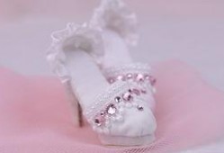 纯手工高跟鞋制作视频,揭秘纯手工高跟鞋制作工艺